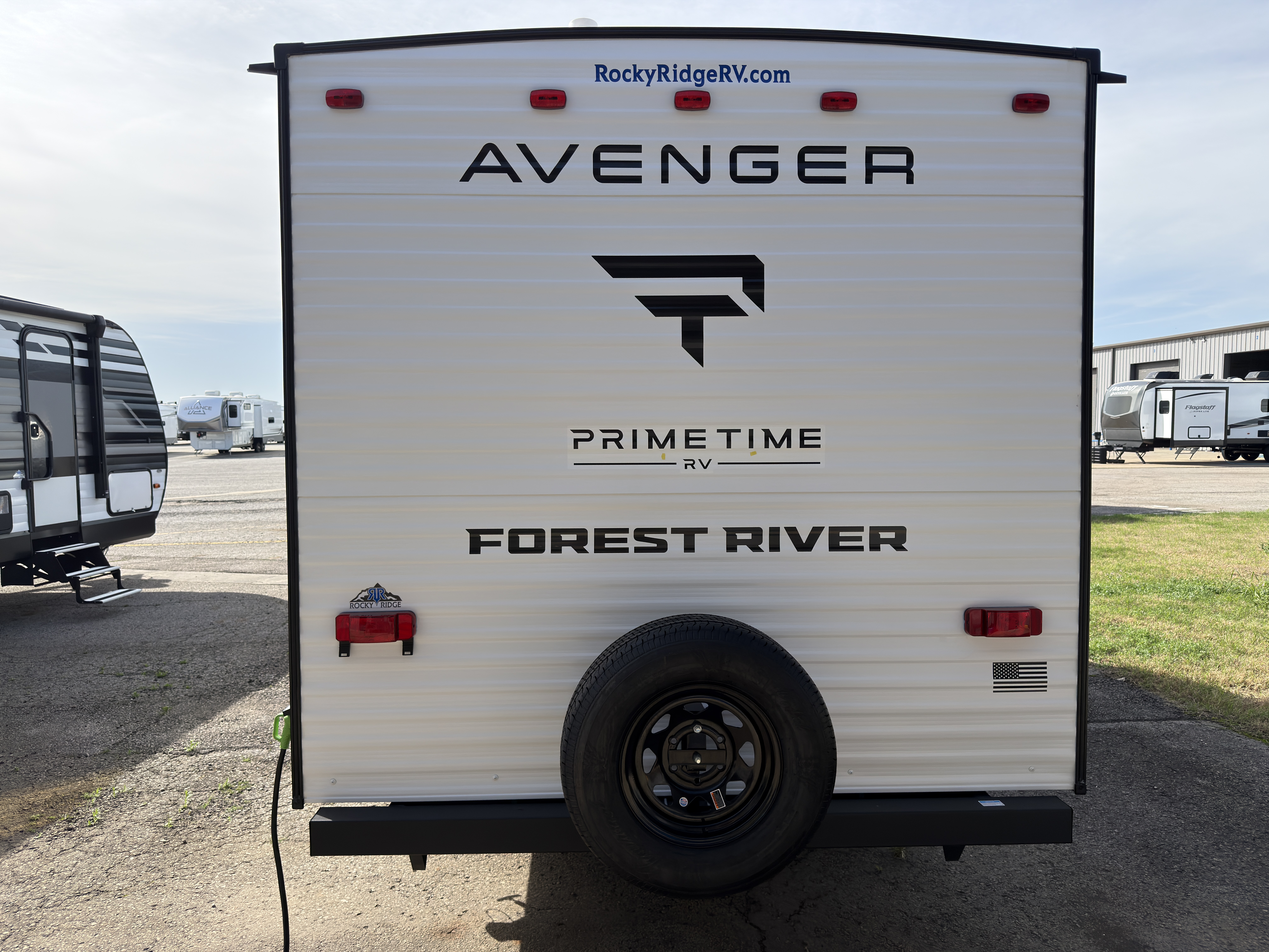 2026 Prime Time Avenger LT 16BHX - Image 5