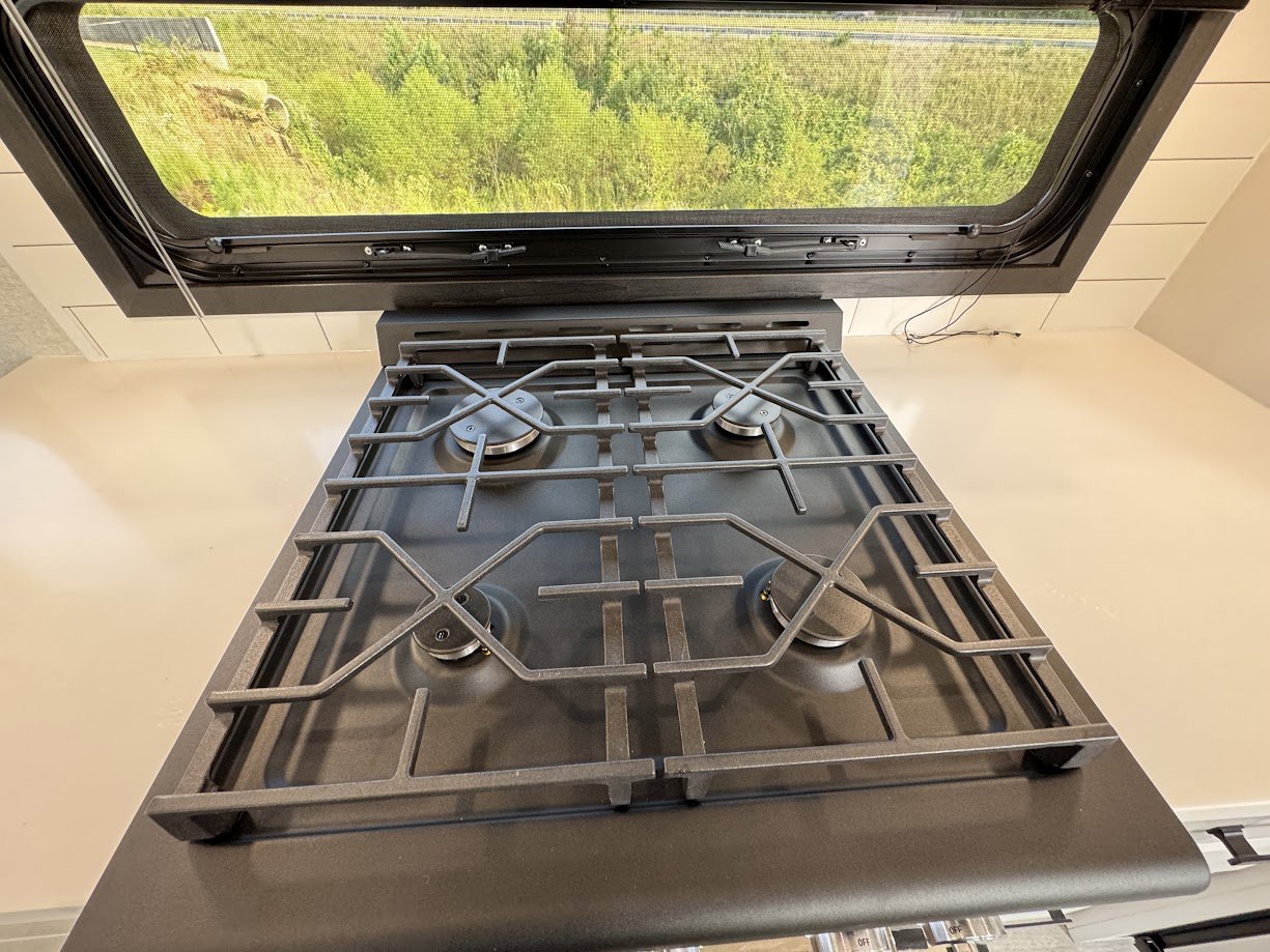 2026 JAYCO PINNACLE 32RLTS - Image 20