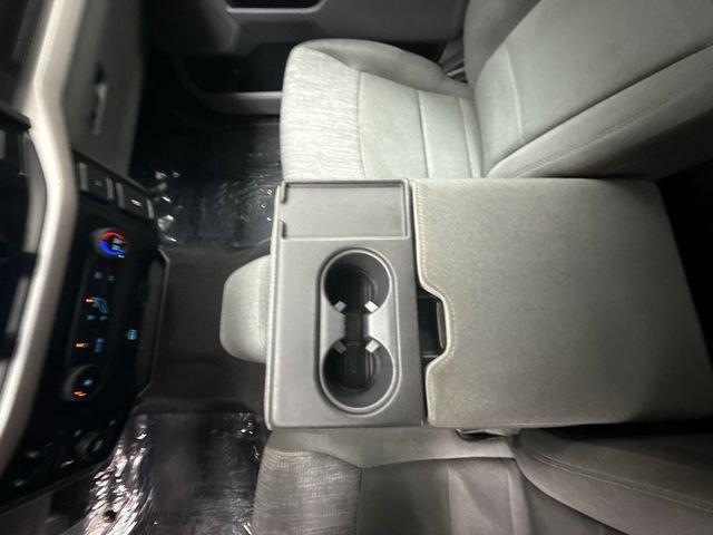 2023 Ford F-150 Crew Cab XLT 4WD - Image 33
