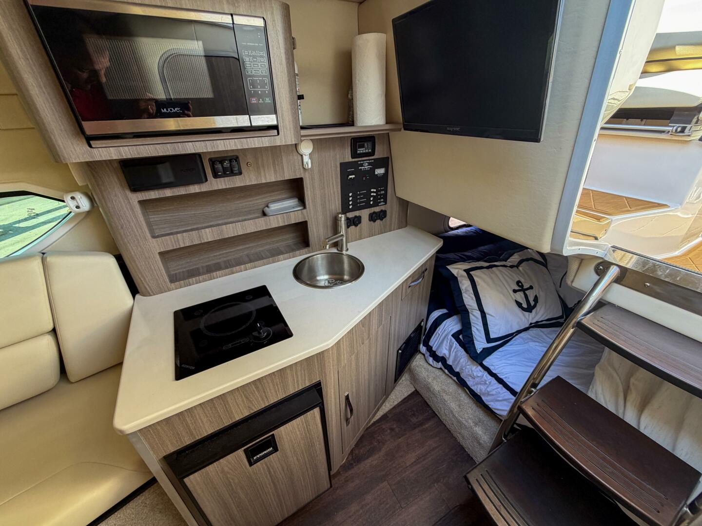 2020 Regal 26 Express - Image 9