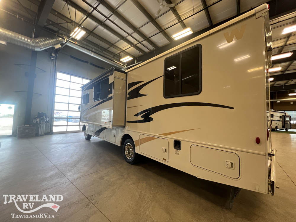 2014 Winnebago Vista 31KE - Image 6