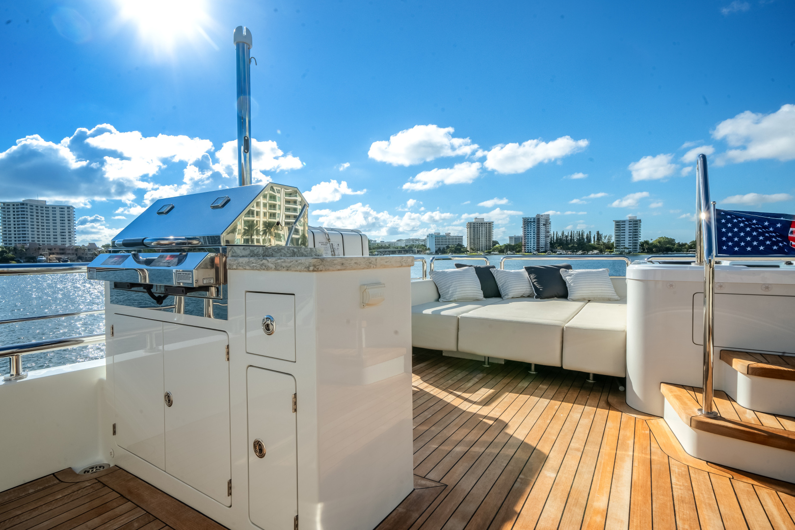 2022 Ocean Alexander 32L - Image 72