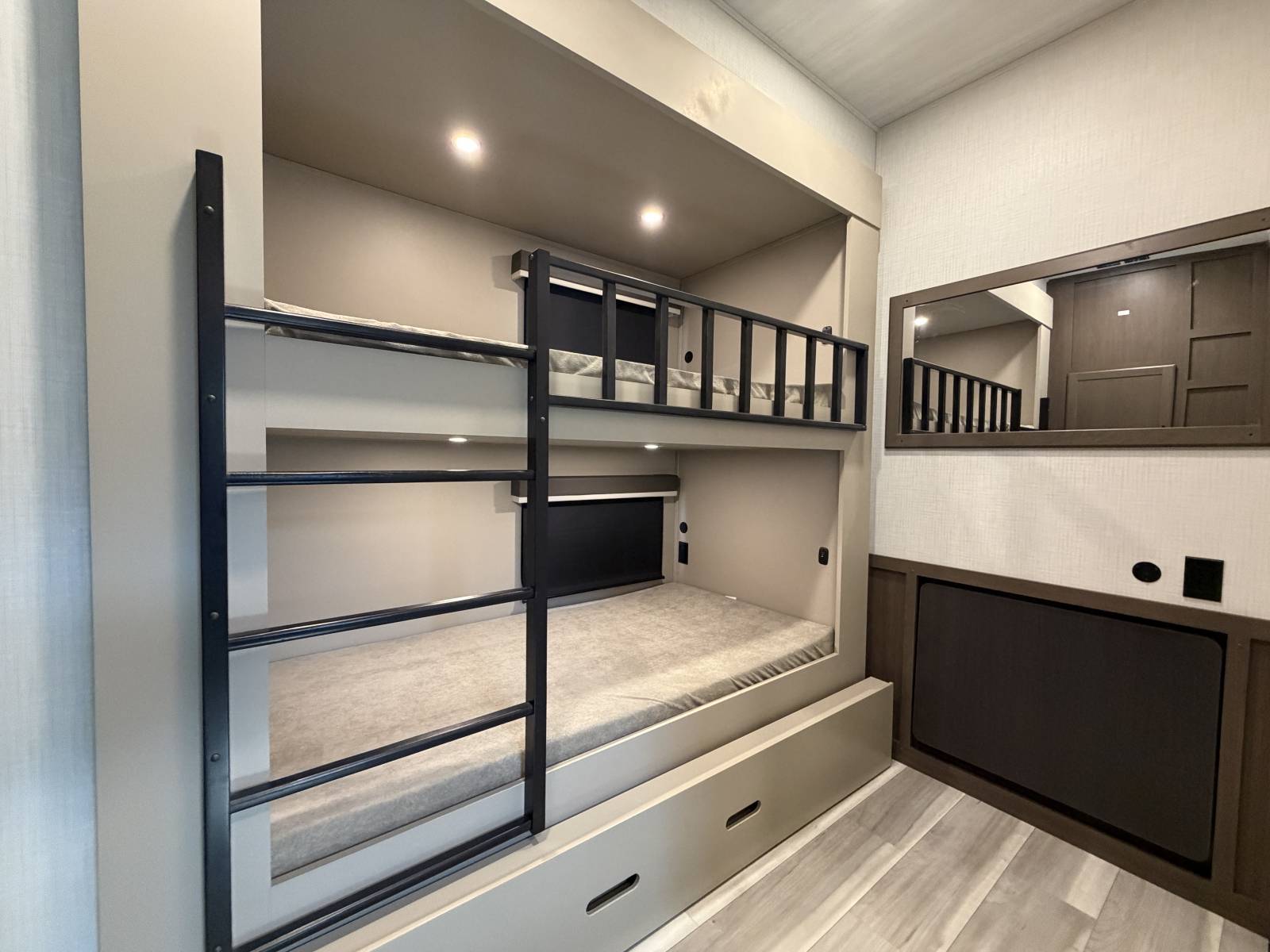 2026 Keystone Cougar Half-Ton 29MBD - Image 14