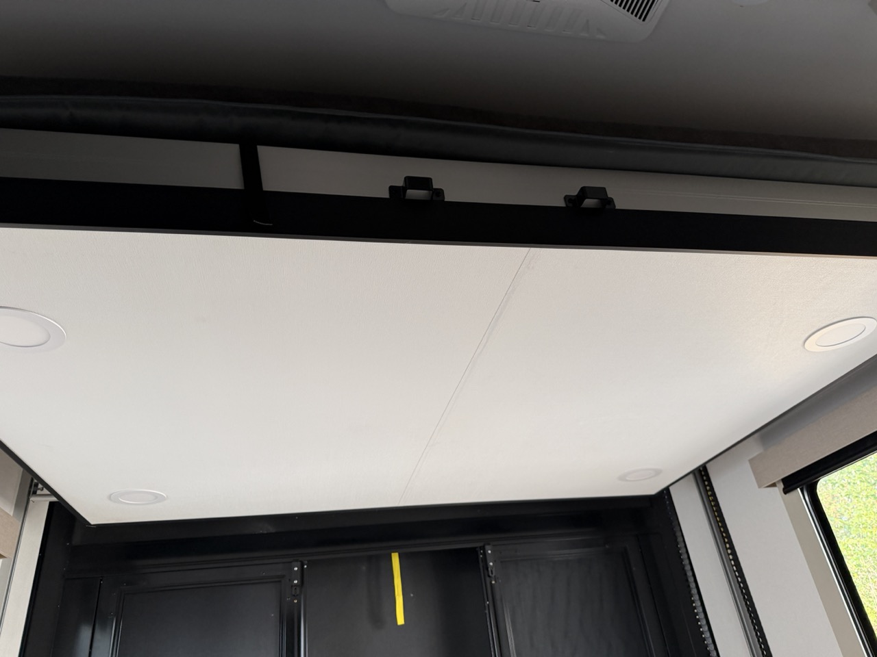 2026 Grand Design Momentum M-Class 344M - Image 8