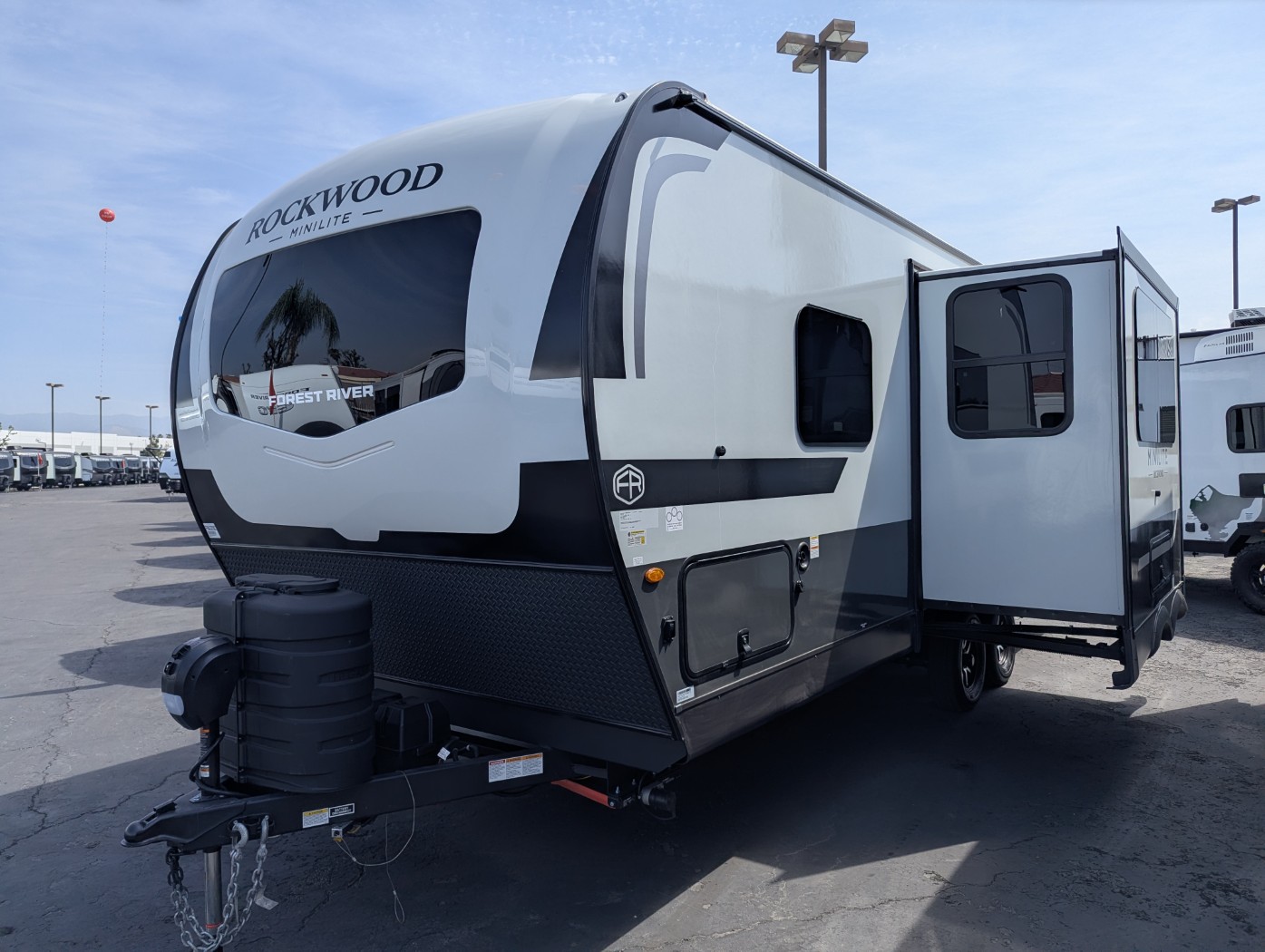 2026 Forest River Rockwood Mini Lite 2520BH - Image 3