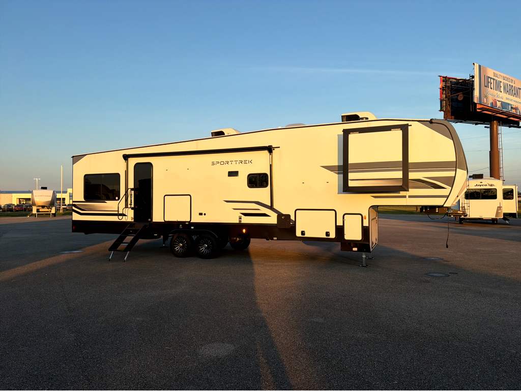 2027 VENTURE RV SPORTTREK 312VTB - Image 2