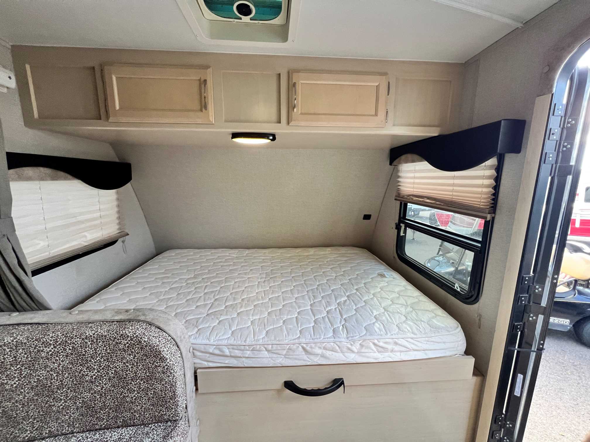 2018 Winnebago Micro Minnie 1700BH - Image 17