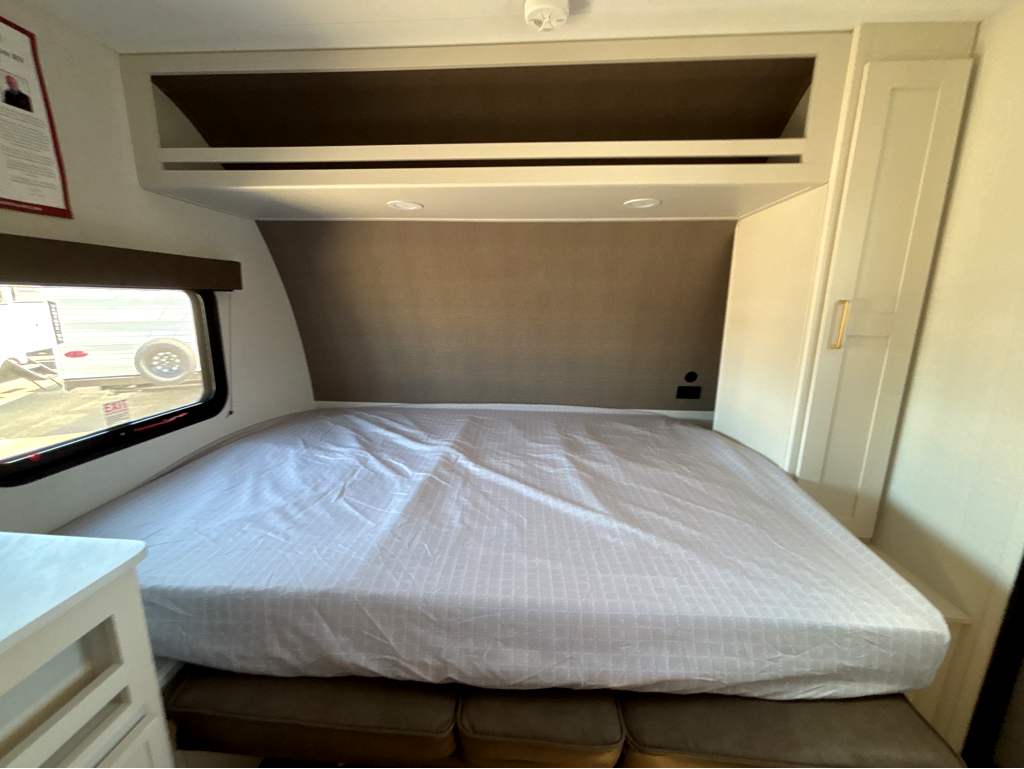 2026 GRAND DESIGN TRANSCEND 131DL - Image 19