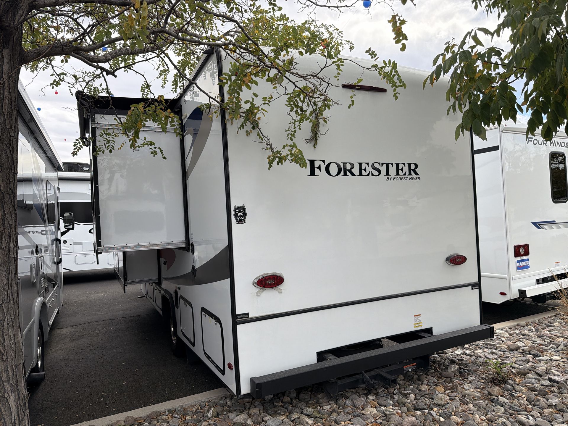 2022 Forest River Forester 2441DS - Image 10