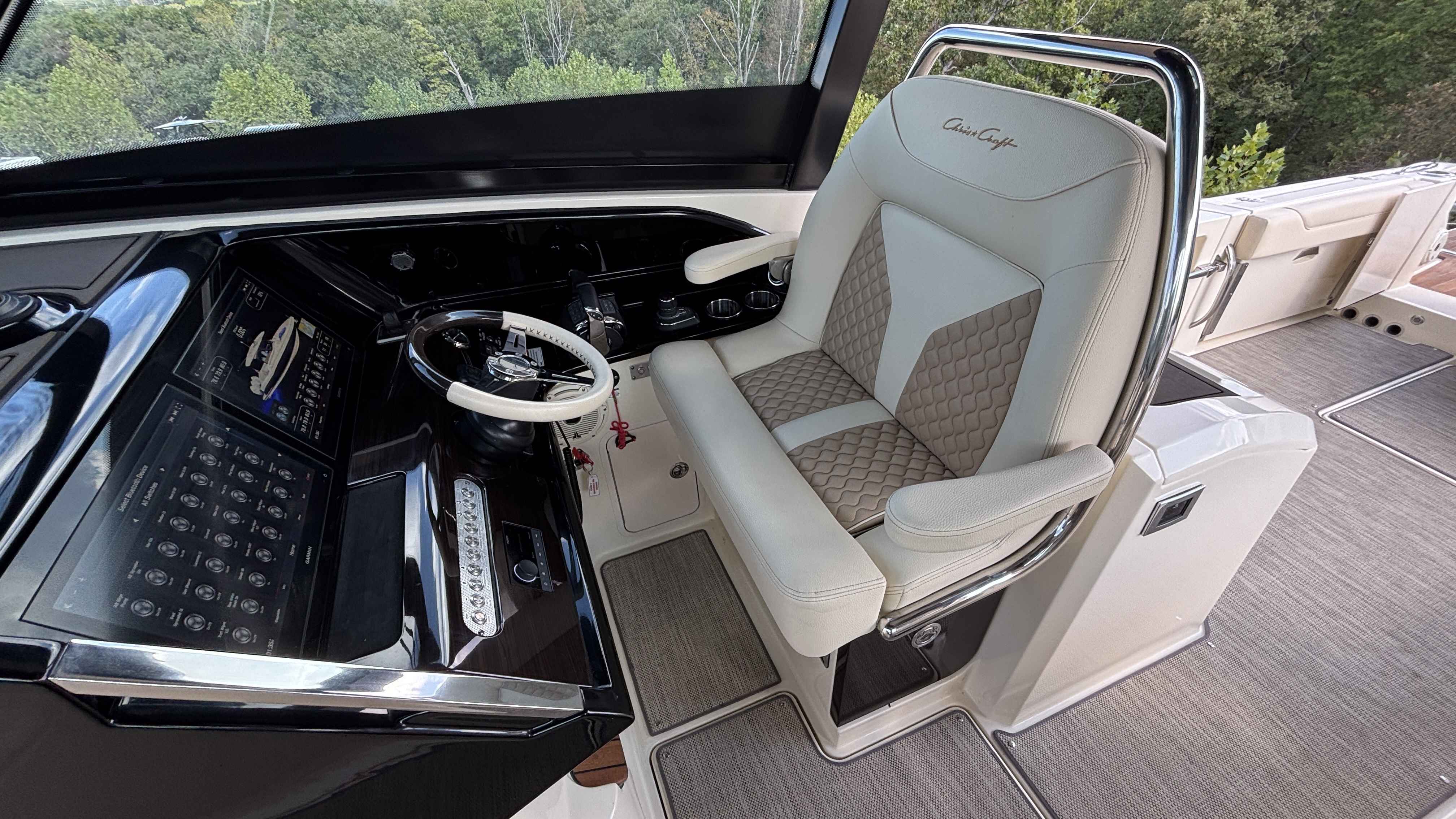 2021 Chris Craft 35 Calypso - Image 35