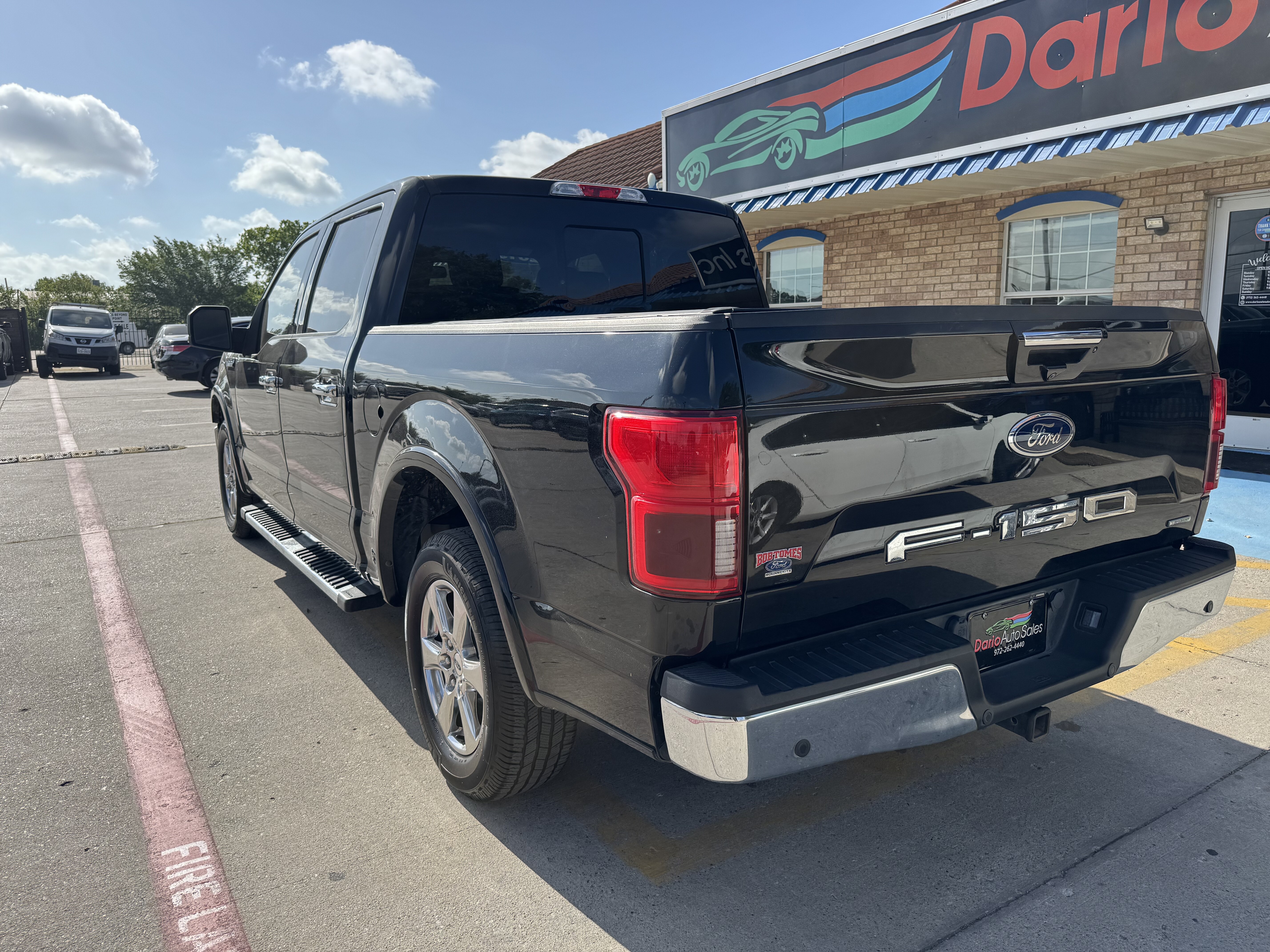 2019 Ford F150 Crew Cab XLT 4WD - Image 18
