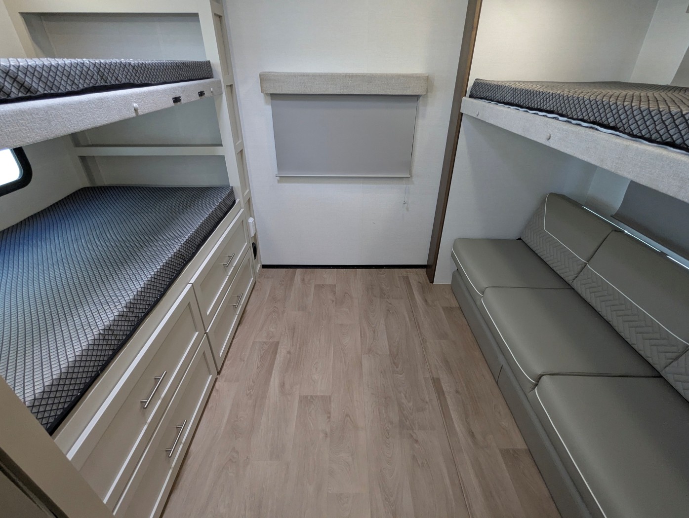 2027 Alliance RV Avenue 30BH - Image 46