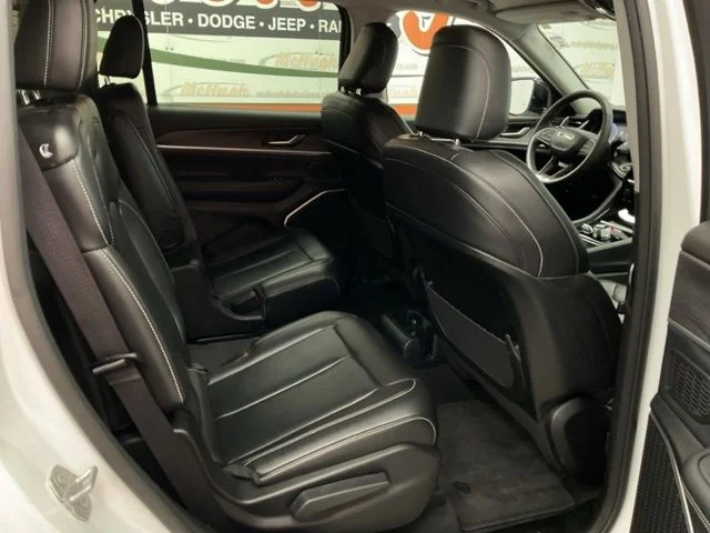 2023 Jeep Grand-Cherokee-L Laredo Altitude 4x4 - Image 23