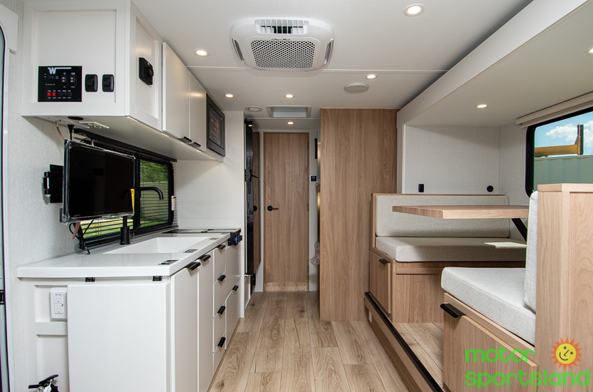 2027 Winnebago Micro Minnie 2200Fbh - Image 17