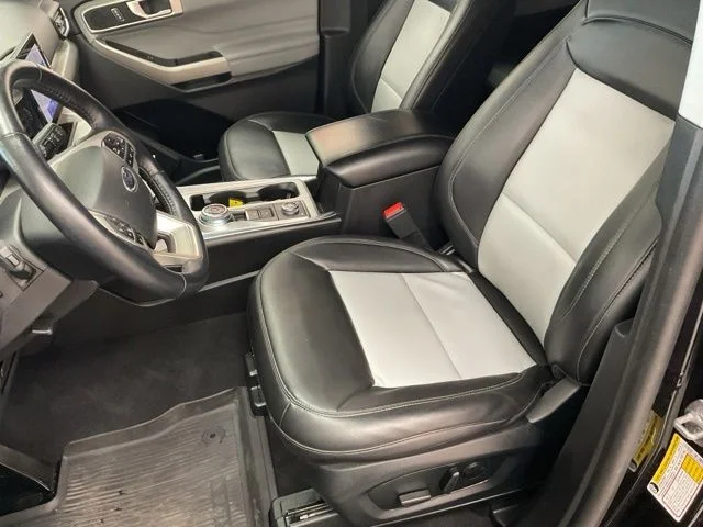 2023 Ford Explorer Utility 4D XLT 4WD - Image 13
