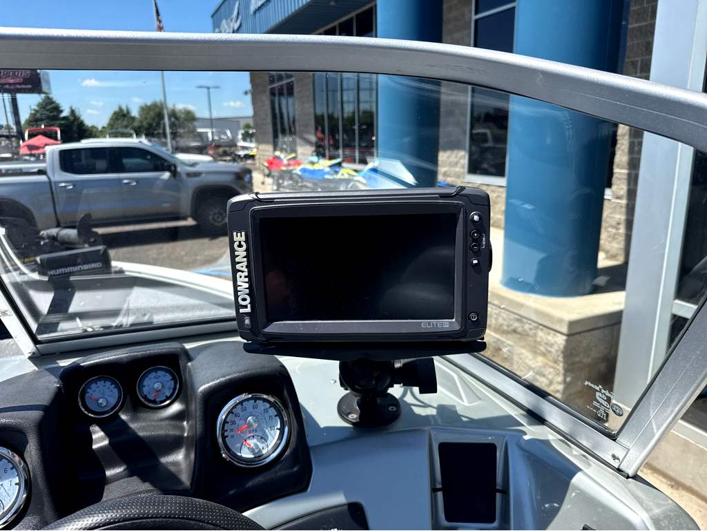 2018 Tracker Pro Guide V165 - Image 13