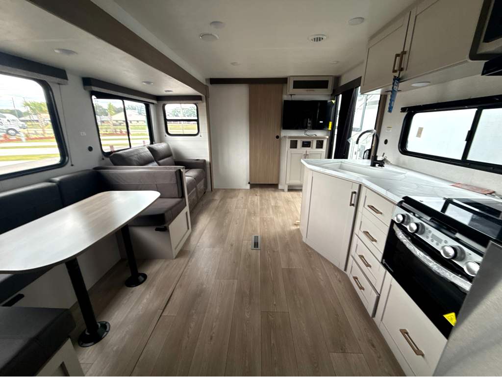 2027 JAYCO JAY FLIGHT 380DQS - Image 14