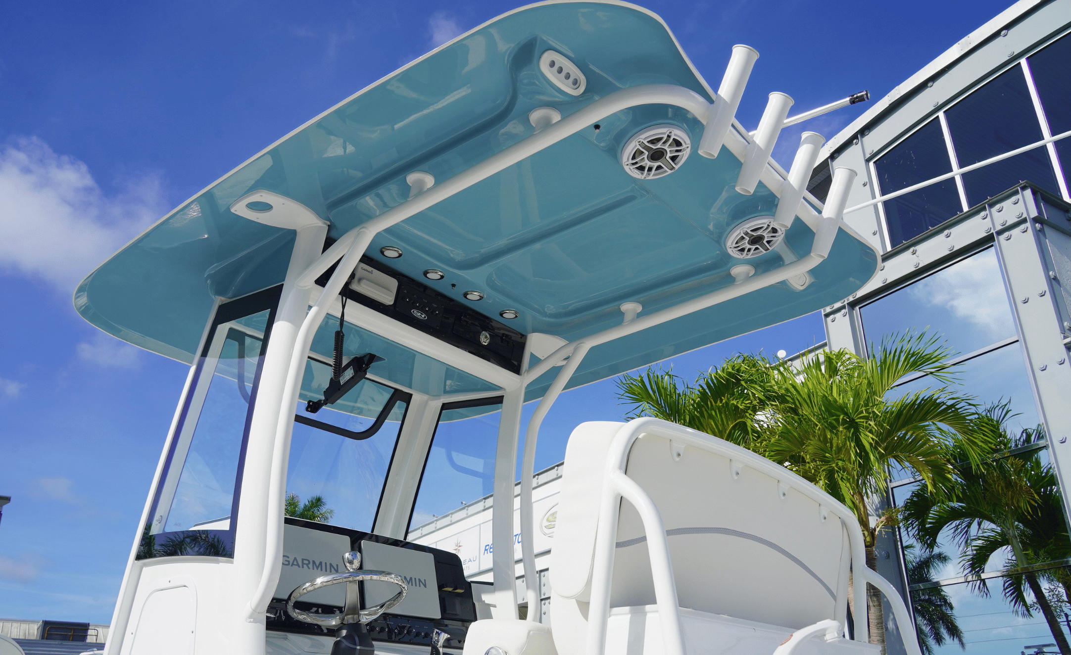 2026 Sea Hunt ULTRA 255SE - Image 13