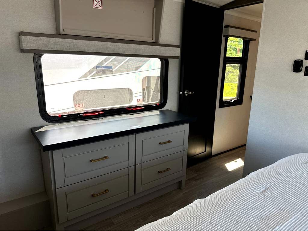 2027 JAYCO NORTH POINT 381CKRE - Image 26