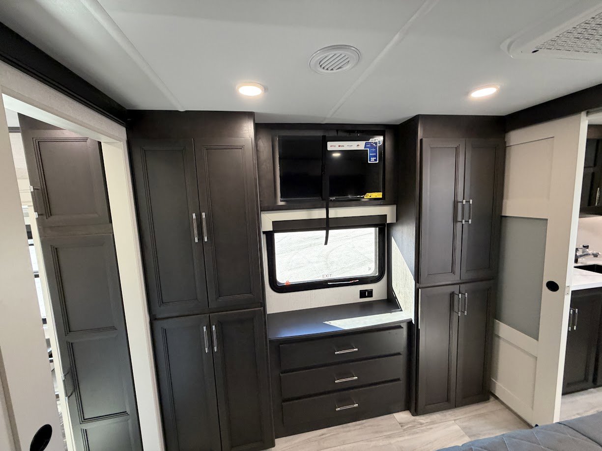 2026 Keystone ALPINE 3710FL - Image 63
