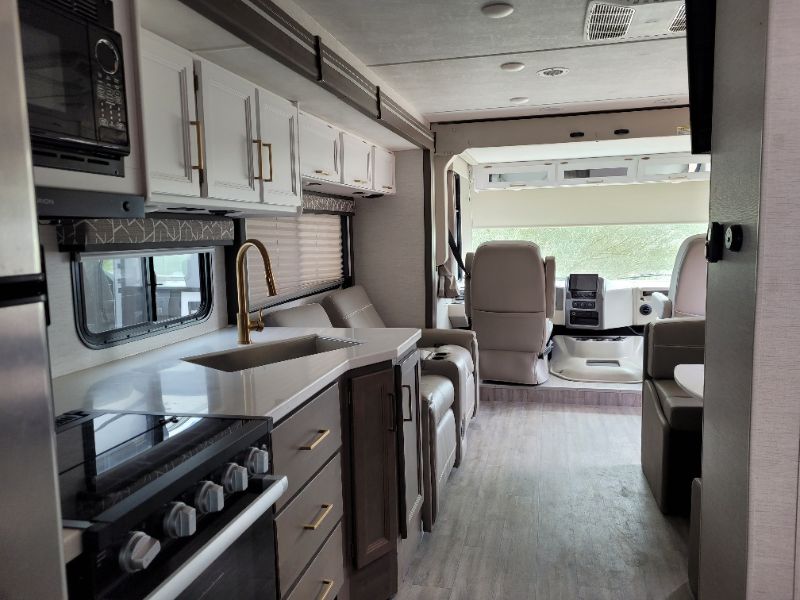 2025 Thor Motor Coach A.C.E. 29D - Image 23