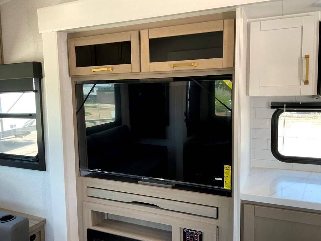 2027 JAYCO Eagle 355 MBQS - Image 12