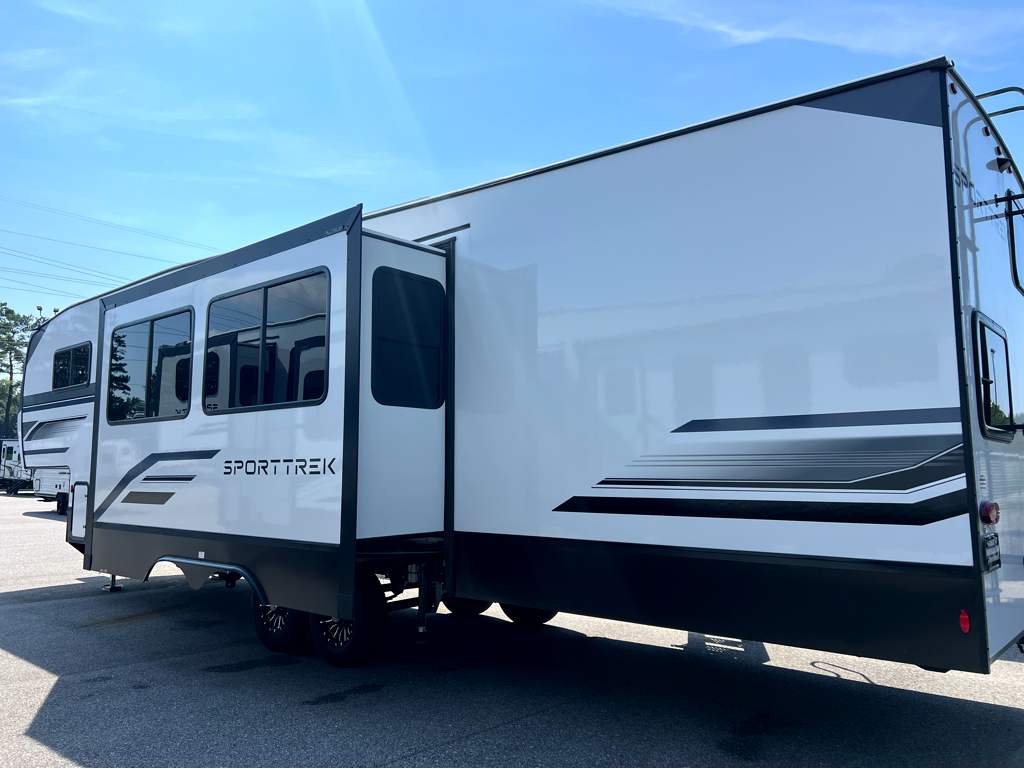 2027 VENTURE RV SPORTTREK 312VTB - Image 3