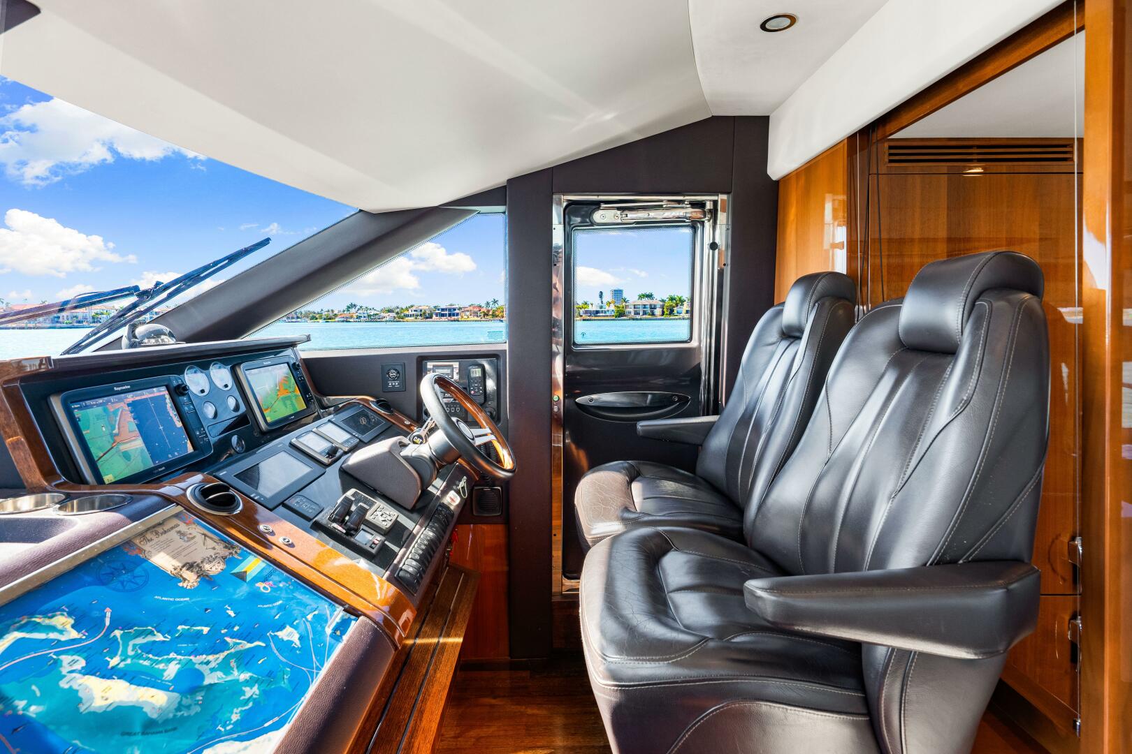 2014 Princess Y72 - Image 133