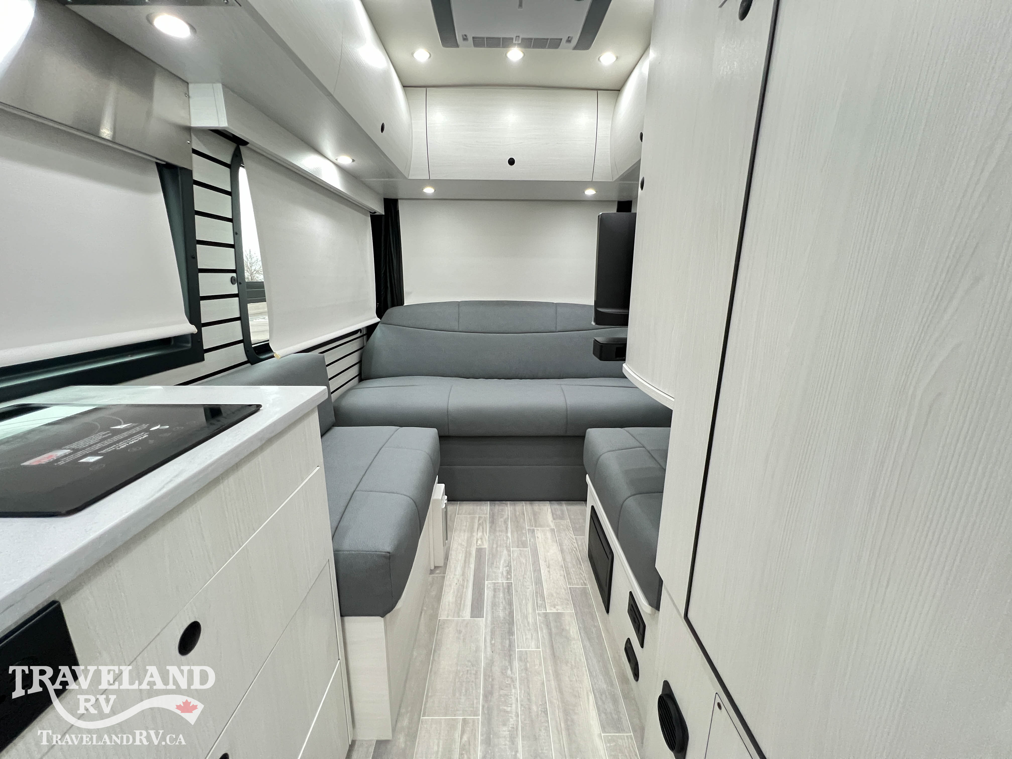 2026 Pleasure-Way Plateau FL - Image 23