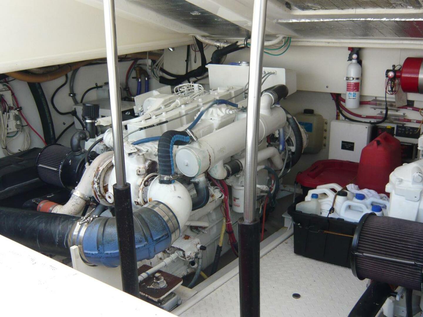2004 Rampage 38 Express - Image 27