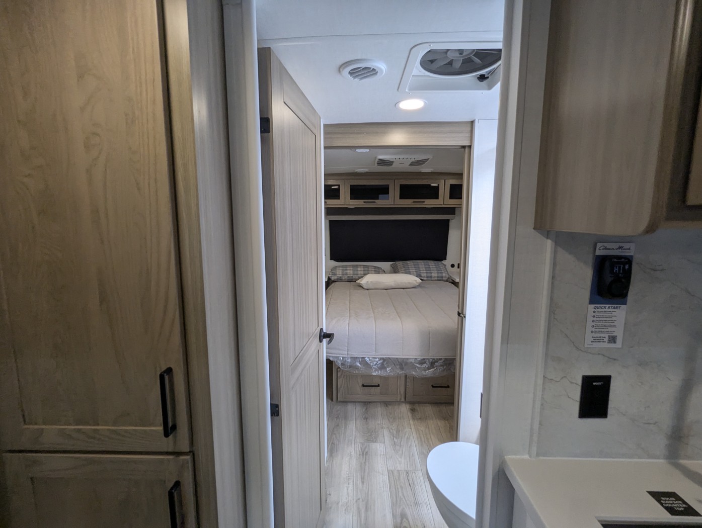 2027 Forest River Rockwood Ultra Lite 2618RD - Image 27