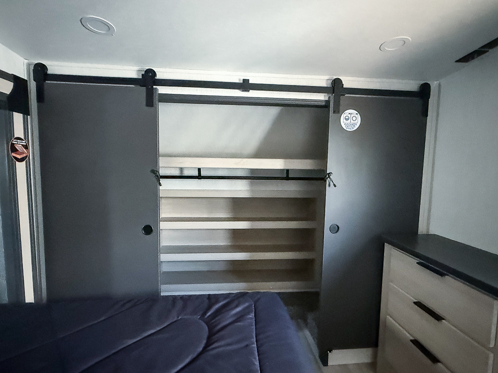 2026 FOREST RIVER 402BEDS - Image 47