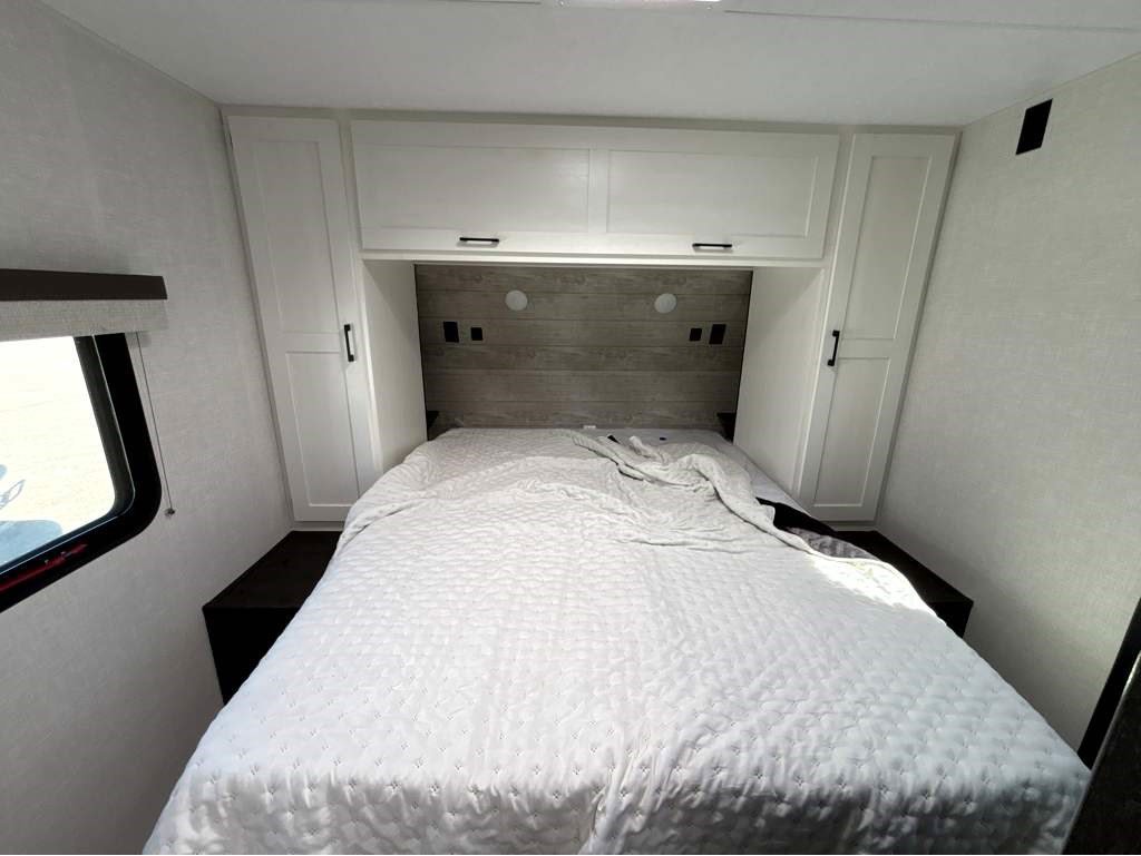 2026 VENTURE RV SIENNA 231VRK - Image 14