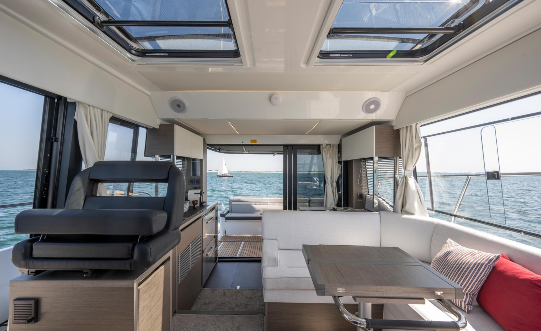 2027 Jeanneau NC 1295 Coupe  - Image 24