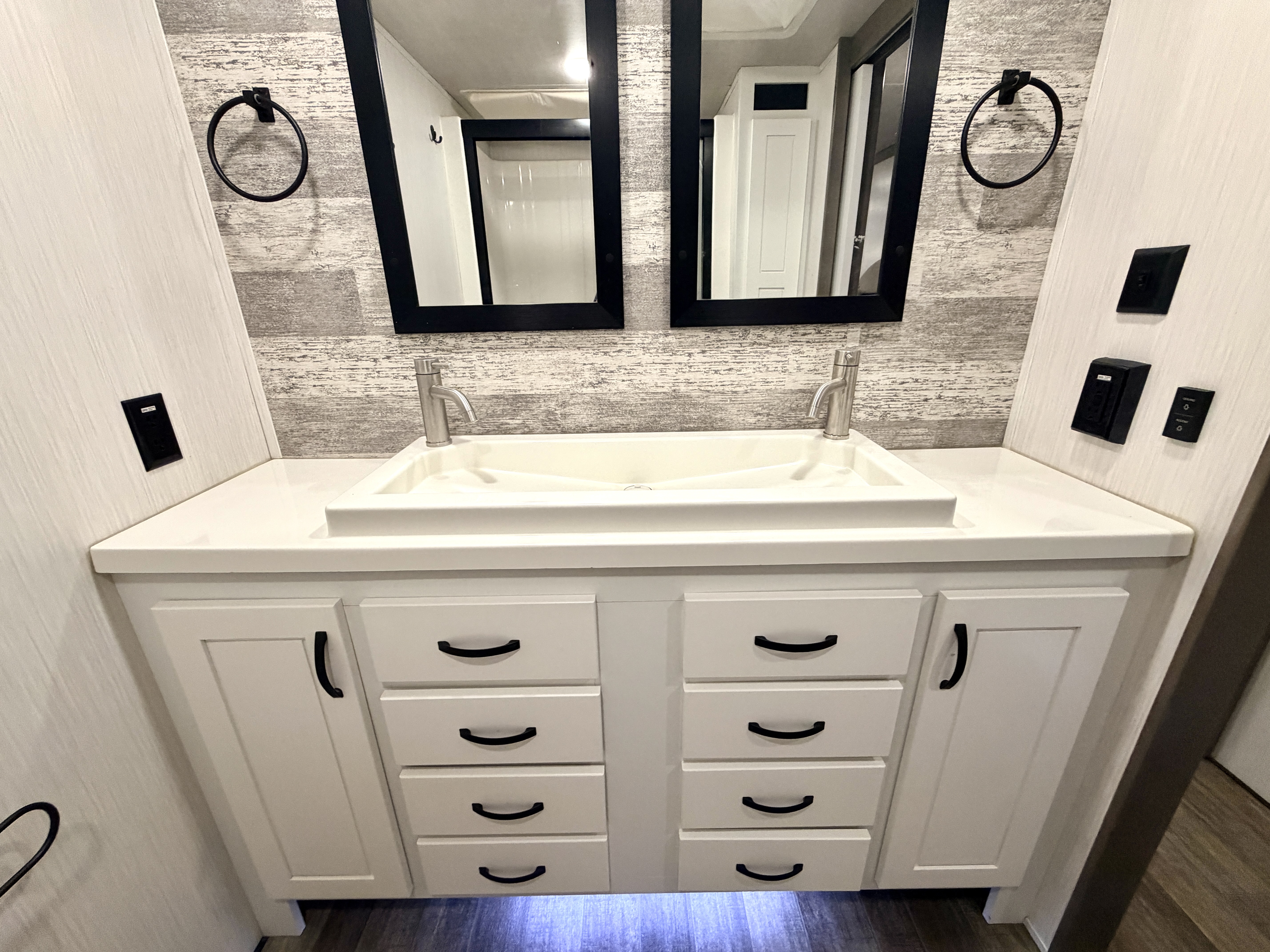 2021 Forest River Cedar Creek 360RL - Image 20