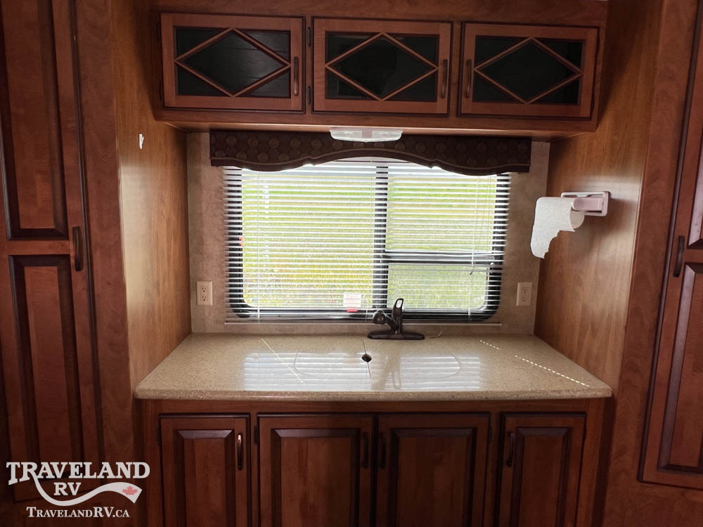 2012 KEYSTONE LAREDO HANDYMAN SPECIAL 295RK - Image 16