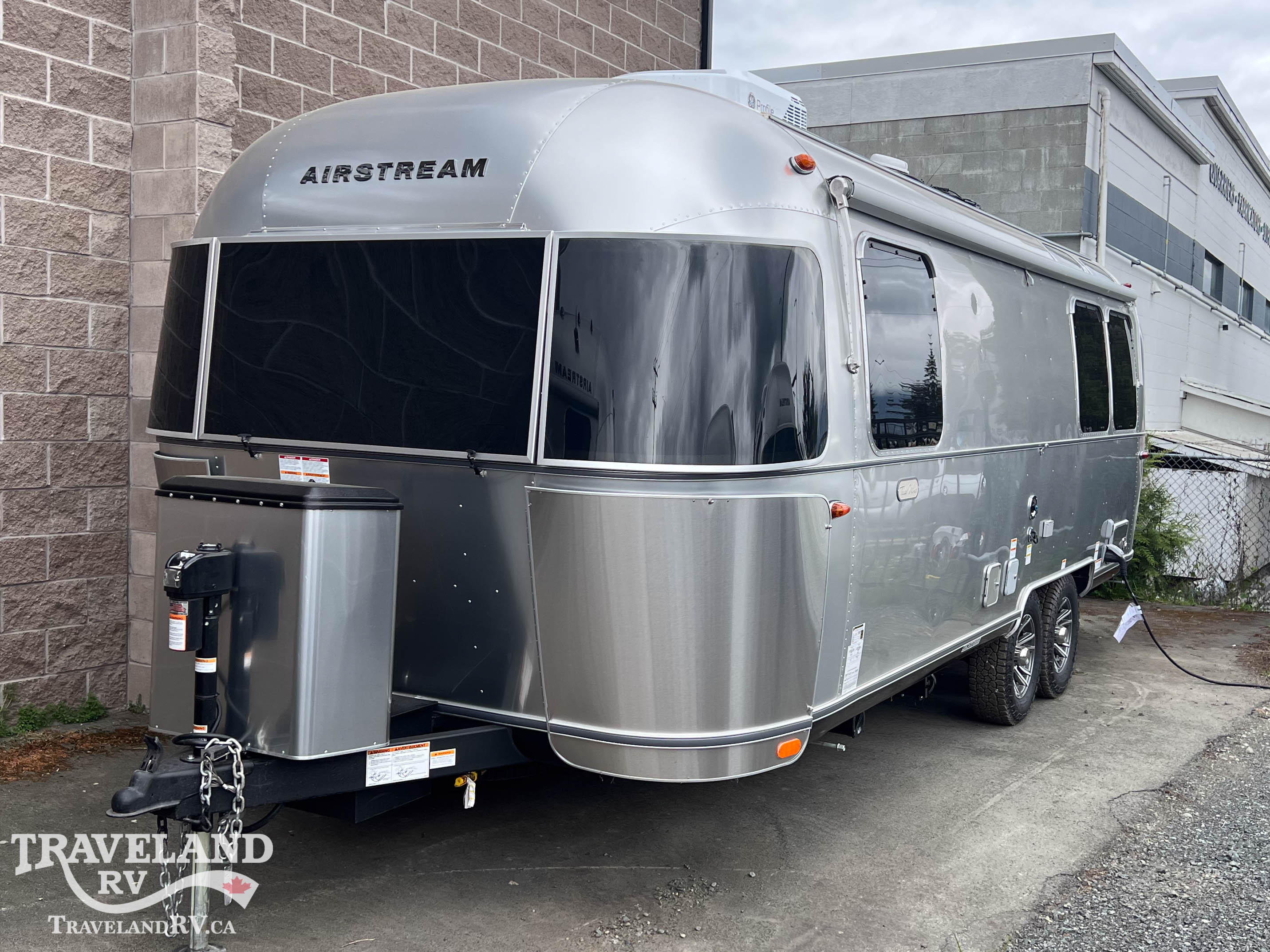 2026 Airstream Tradewind 25FBQ - Image 3