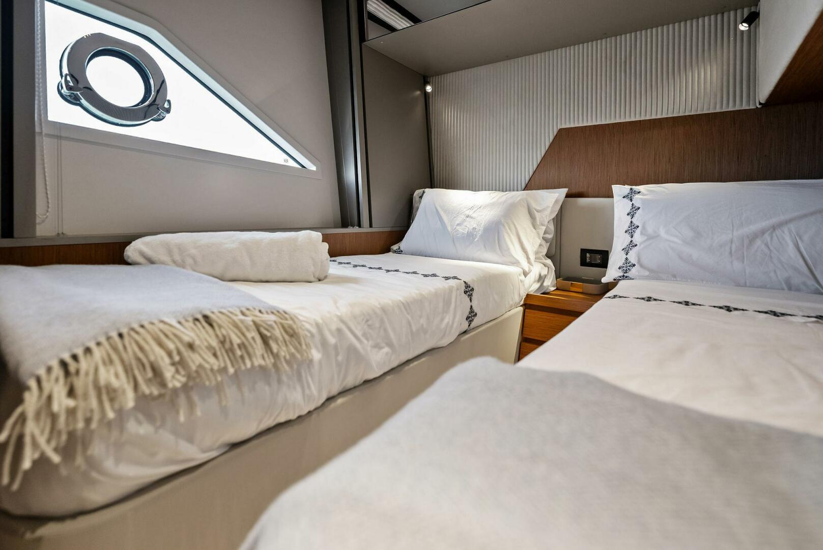 2024 Ferretti Yachts 720 - Image 72