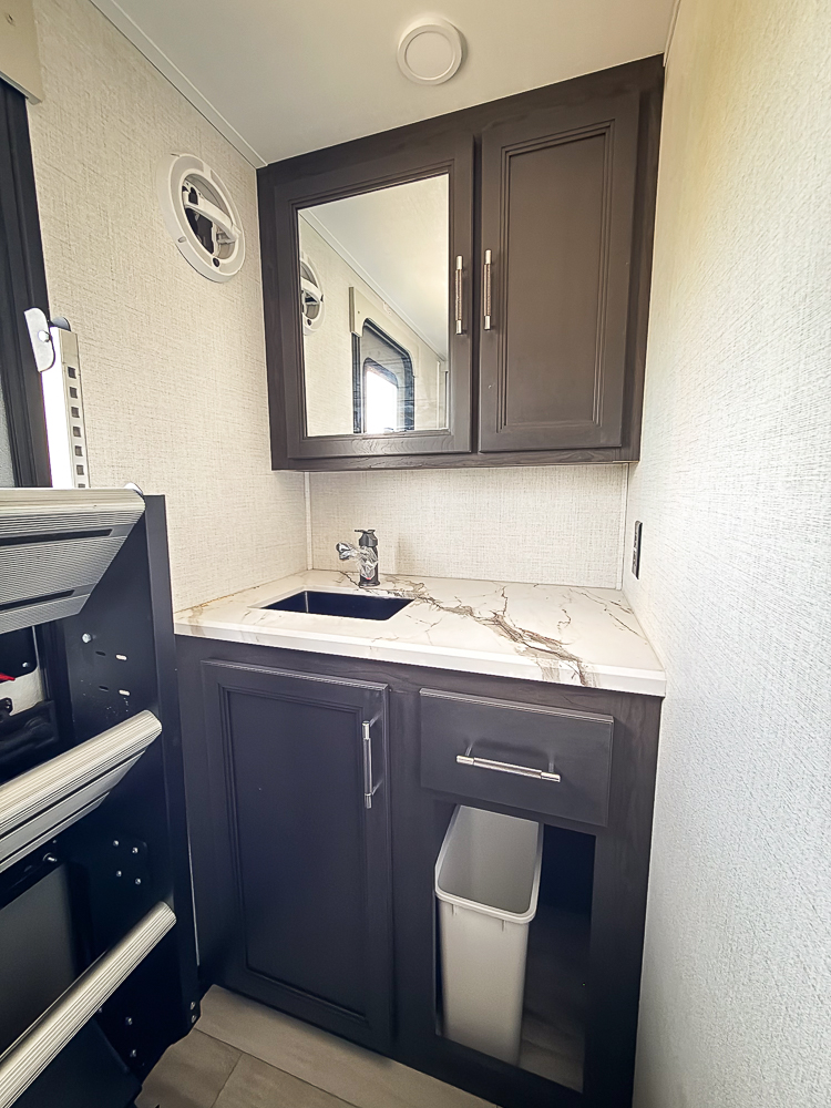 2026 KEYSTONE 390DS - Image 43