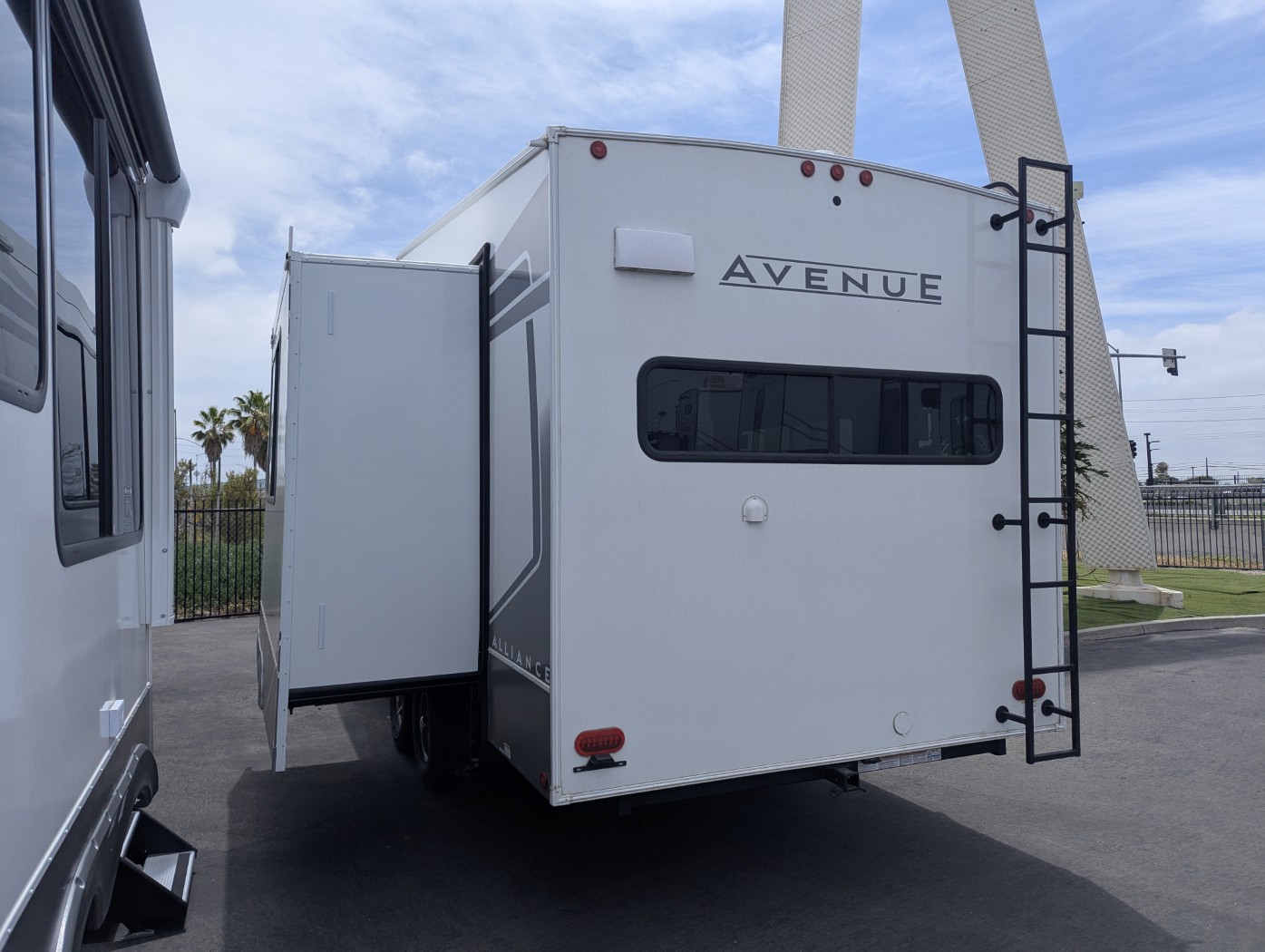 2026 Alliance RV Avenue 23ML - Image 4