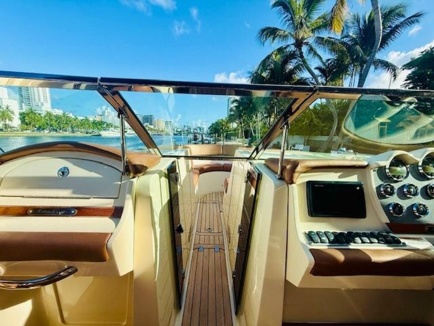 2015 Chris-Craft Launch 32 - Image 42