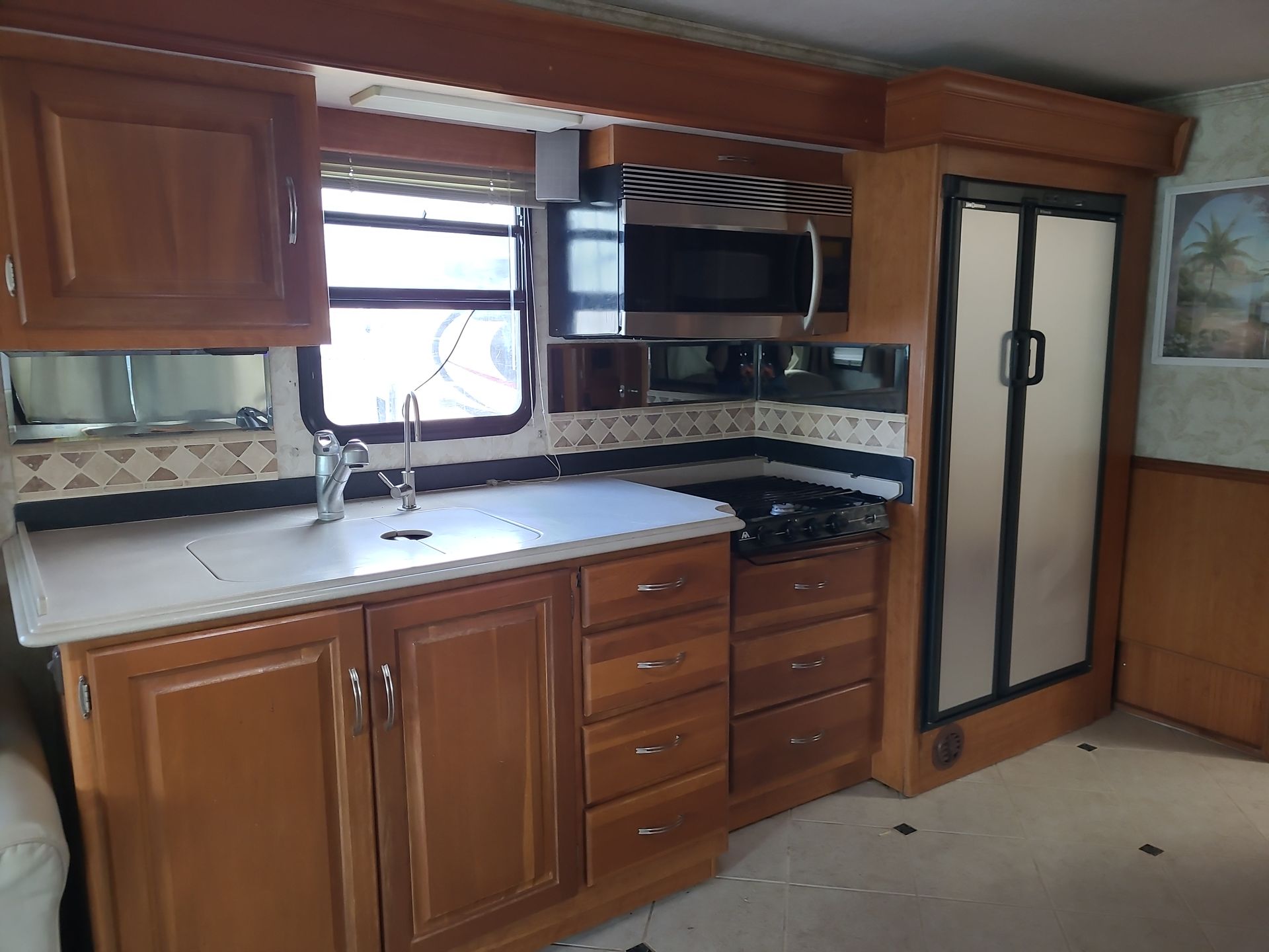2005 National Tropical 396LX - Image 18