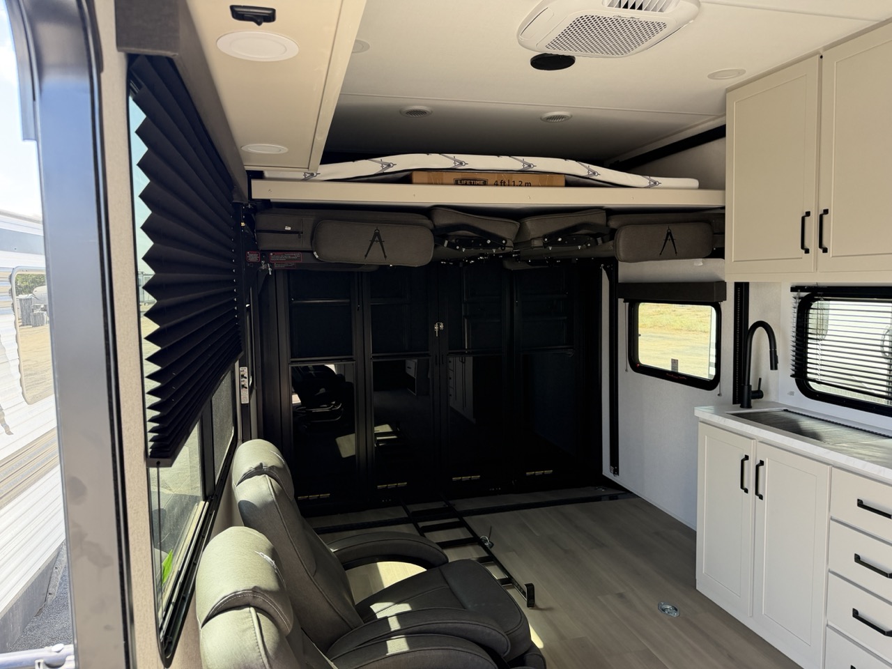 2026 Grand Design Momentum G-Class 21G - Image 21