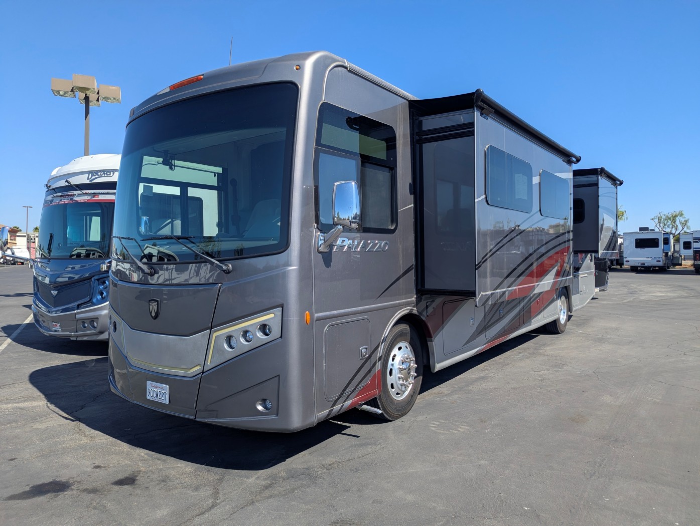 2023 Thor Motor Coach Palazzo 37.5 - Image 3