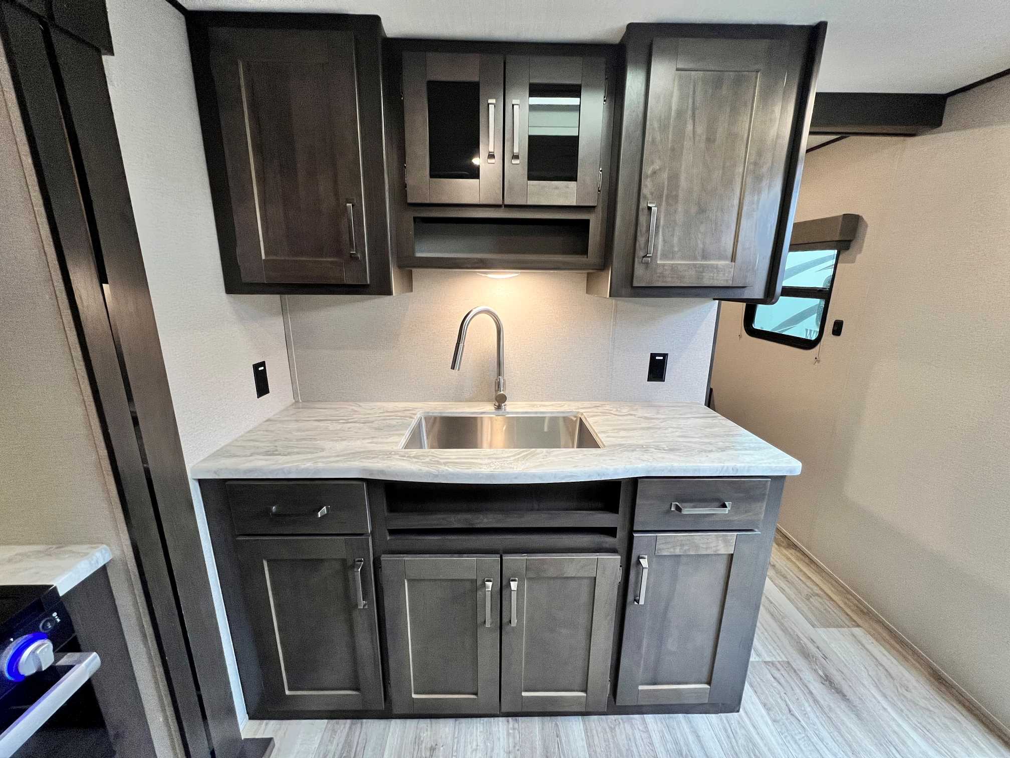 2022 Grand Design Transcend XPLOR 261BH - Image 12