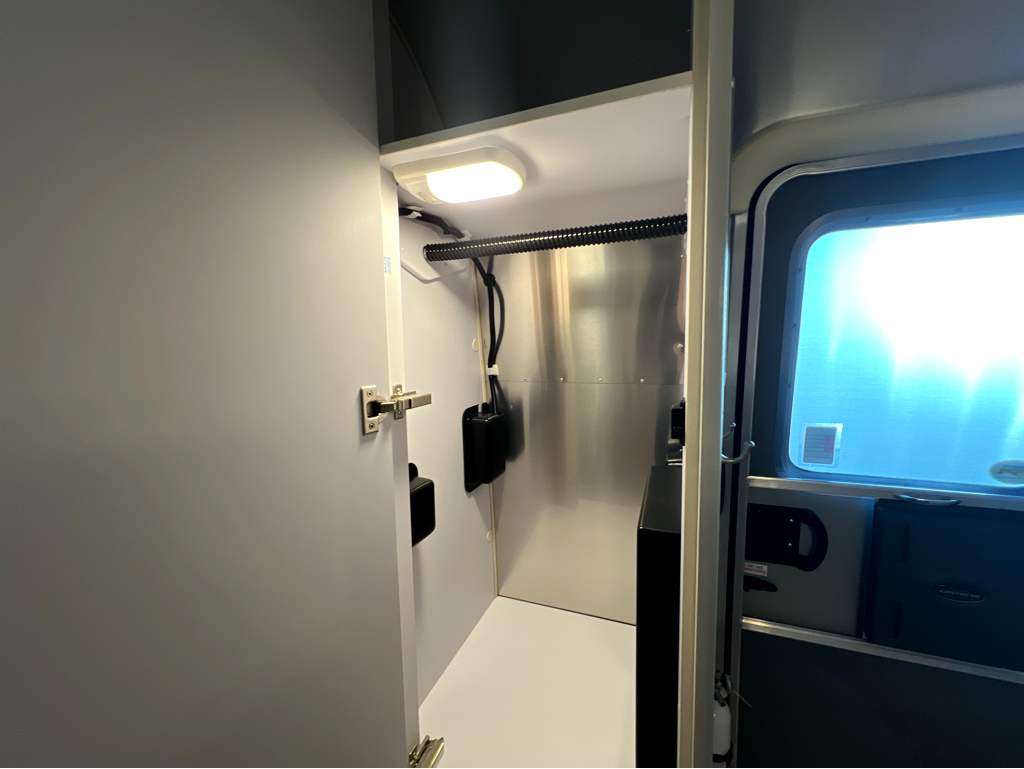 2027 AIRSTREAM BAMBI 20FB - Image 22