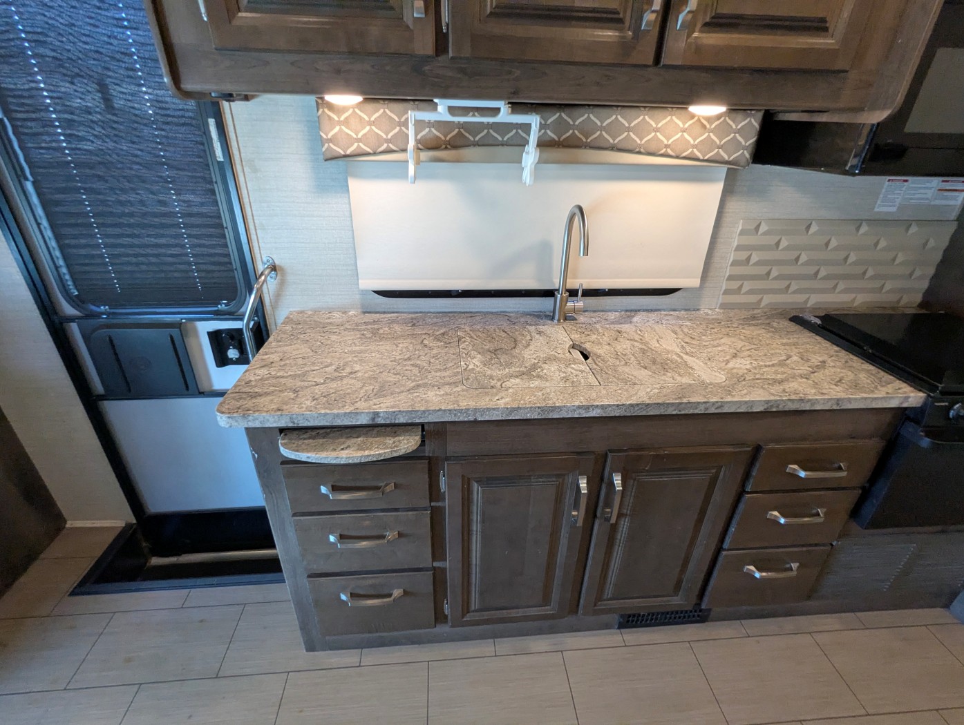 2018 Jayco Greyhawk 29MV - Image 14