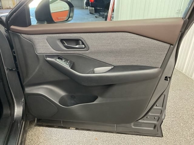2023 Nissan Rogue Utility 4D SV AWD - Image 30