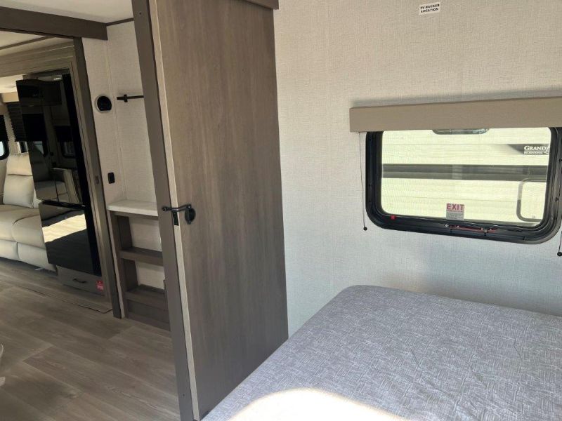 2026 Grand Design Transcend 245RLT - Image 10