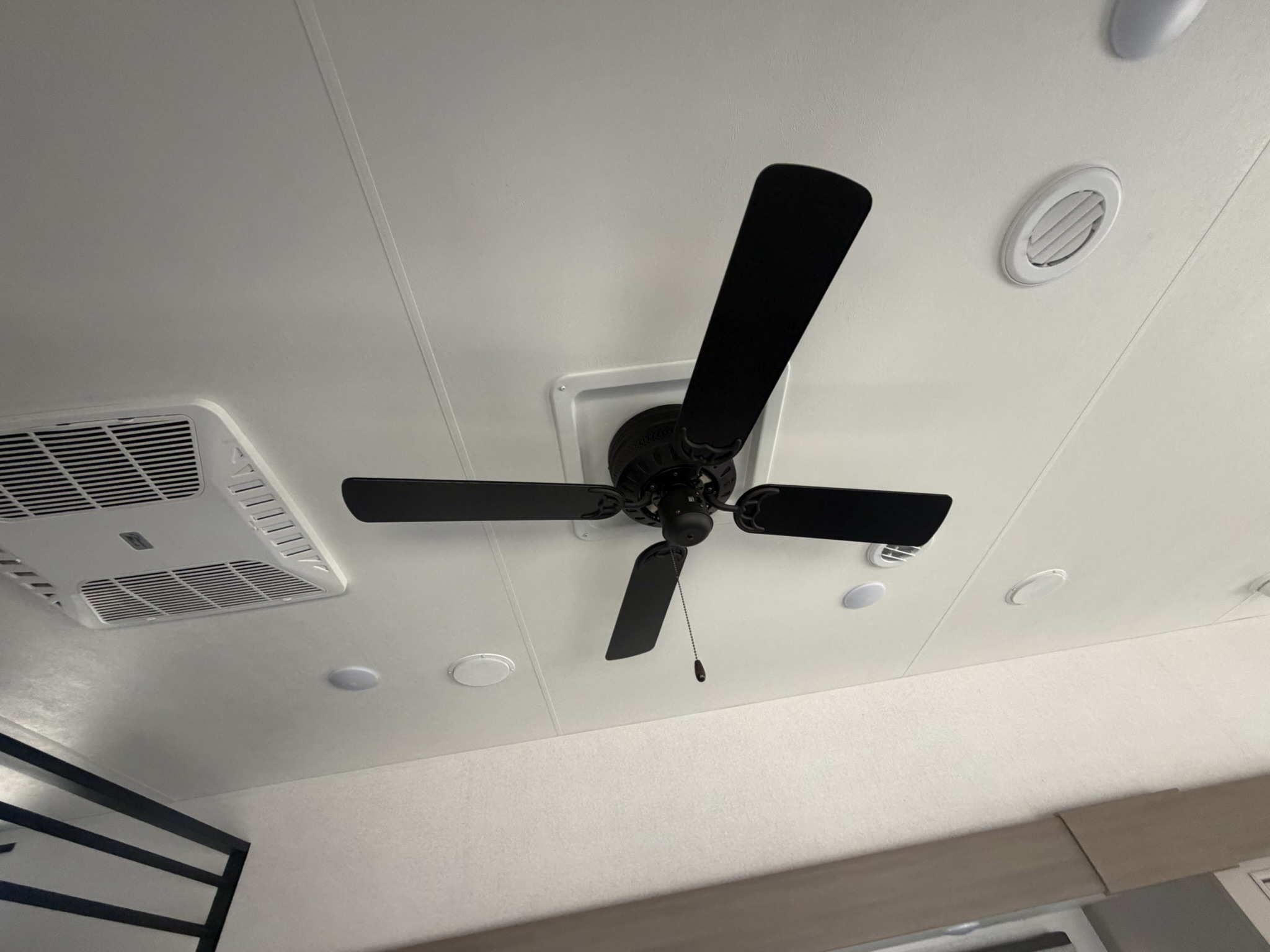 2027 JAYCO JAY FLIGHT BUNGALOW 404LOFT - Image 26